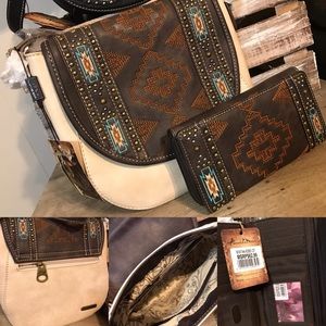 Montana West matching purse and wallet set
